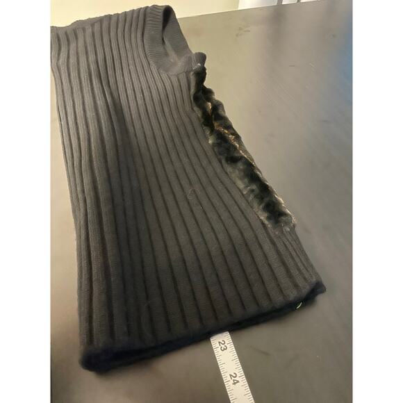 Vintage Womens Sweater Vest Medium Black Wool Blend Faux Fur Button Up Mob Wife - Picture 6 of 7